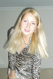 russiansinglefemales.com - meets friend